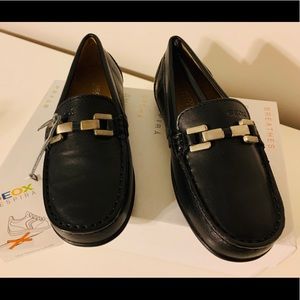 NWT Geox Boys Leather Dress Shoes Size 10